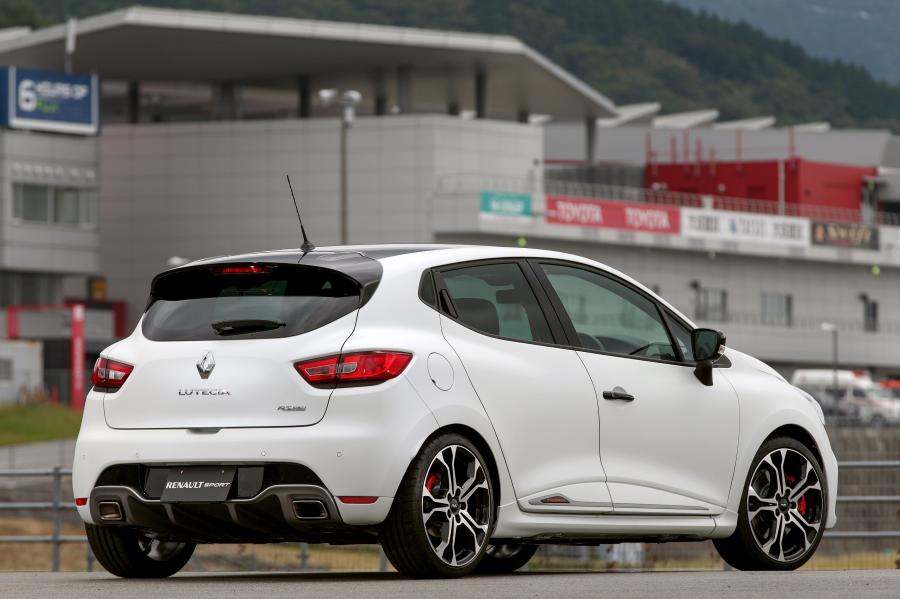  Renault Lutecia R.S. Trophy 2015 года  (фото 2 из 3)